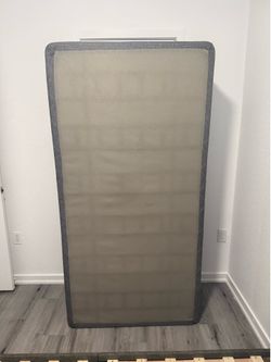 Twin wood base for mattress