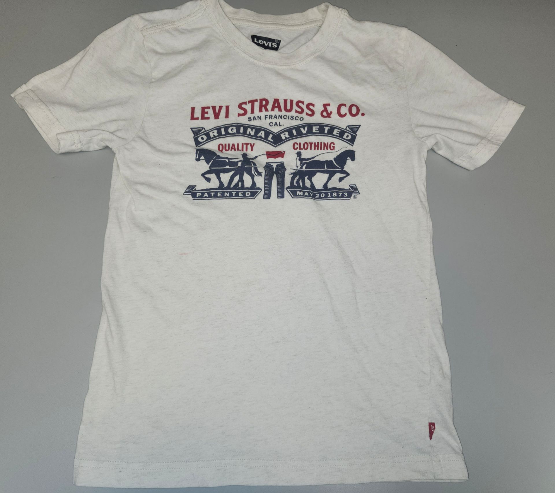 Boys Levi's shirt size 10/12