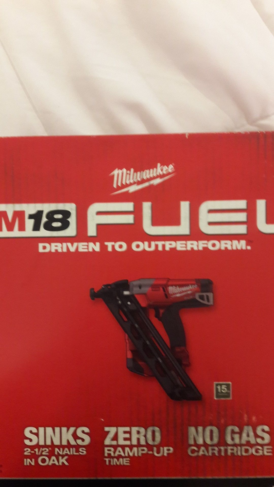 15 gauge finish nailer- m18 fuel Milwaukee cordless