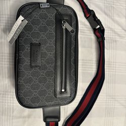 GG Supreme Belt Bag / Crossbody
