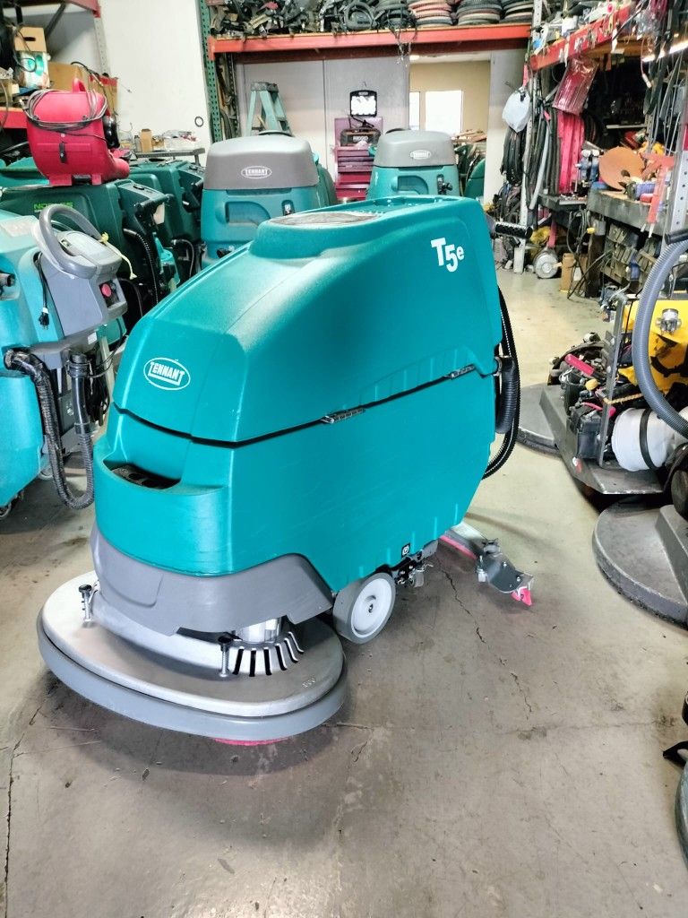 Floor SCRUBBER T5e