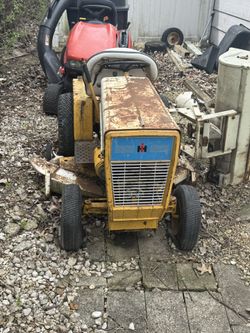 International Harvester riding mower