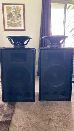 Klipsch KP 3002 speakers