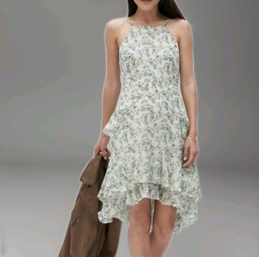Brand New Woman’s Banana Republic brand White and Green Floral Dress Up For Sale