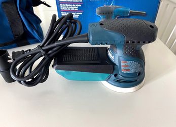 Bosch Random Orbit Sander Kit -Like New