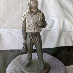 Tuskegee Airman Statue/Norman Hughes 