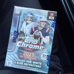 Topps Chrome 2025 Football Blaster Box