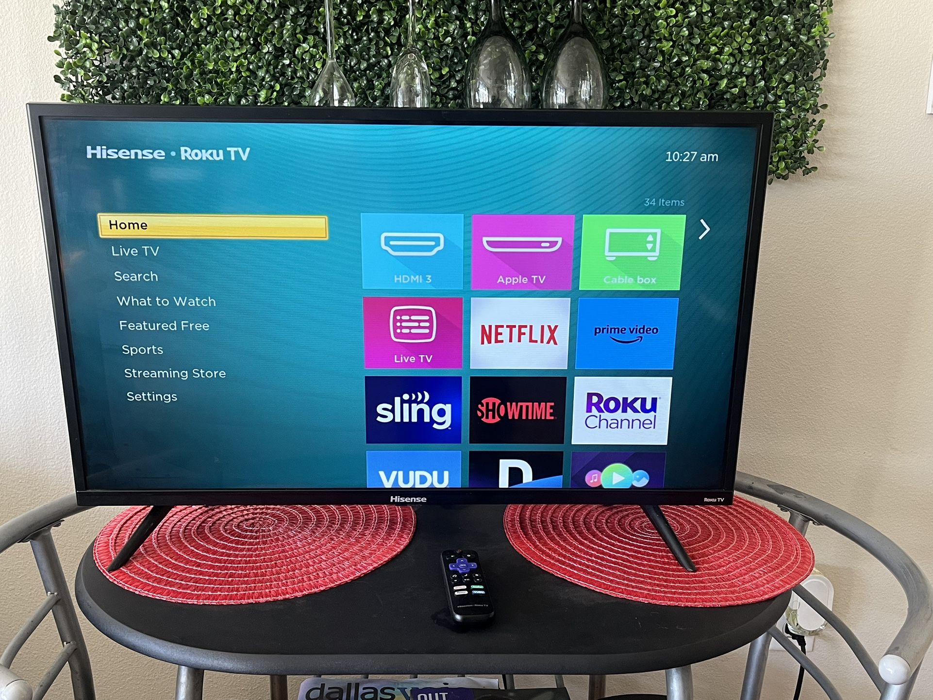 32 Inch Roku Smart tv 