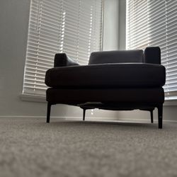 Lowen Leather Chair / Sofa