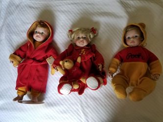 Ashton Drake Winnie the Pooh Dolls