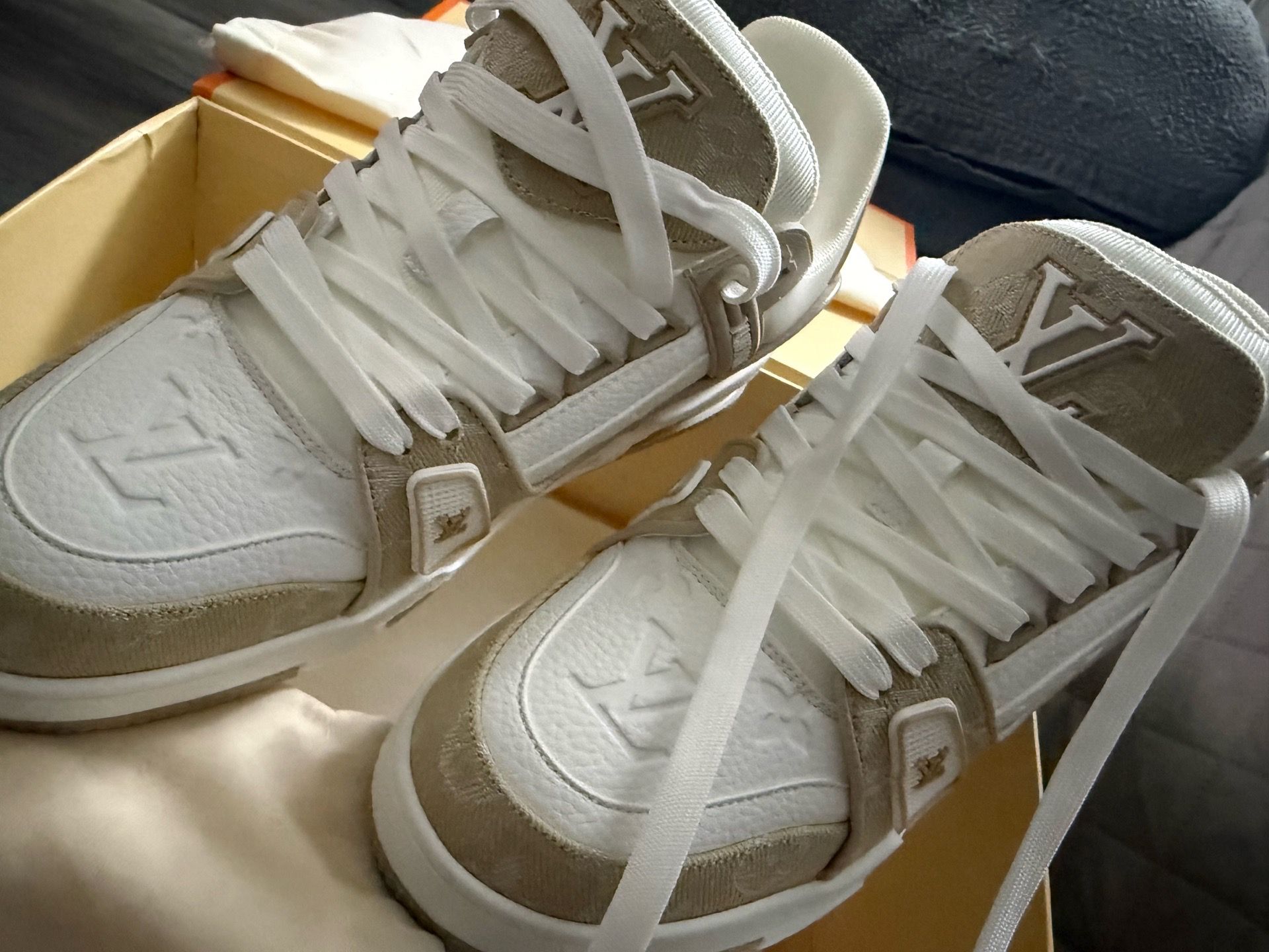 Tennis Type LV Trainer Beige/White - New Size 41