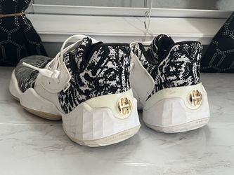 Pick up today, Adidas Harden Basketball Shoes