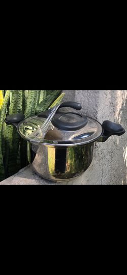 Cooks Essentials 10" 5.5 Qt. Stove Top Pressure Cooker