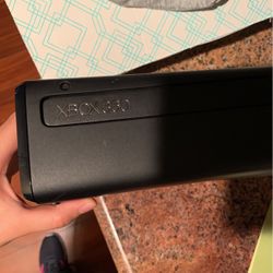 Xbox 360 With 4 Games, Kinect, Controller And All The Cables It Needs