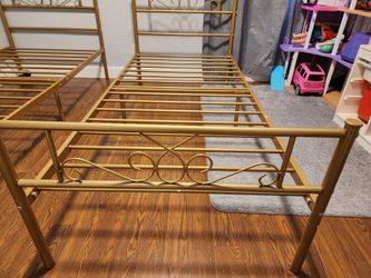 Twin Metal Bed Frame 