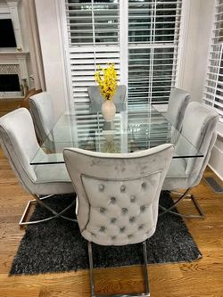 Dinning Table & Chairs