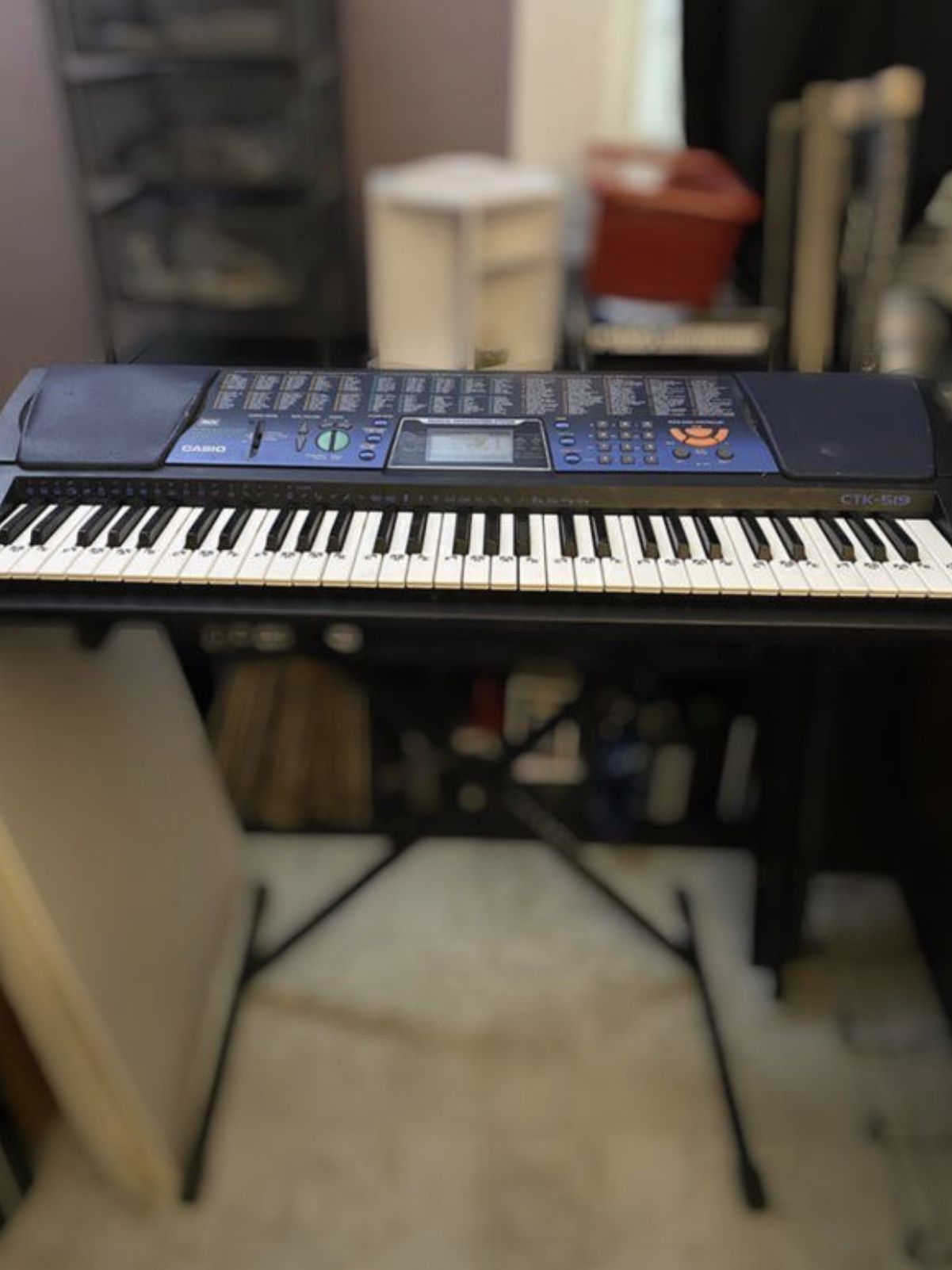 61 key Casio piano with power cord