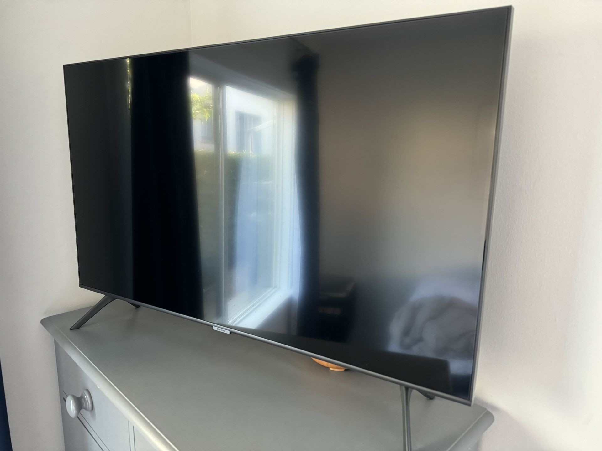 Samsung 43” TV