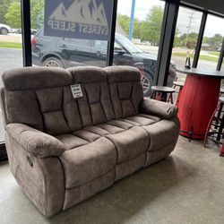 Single Reclining Sofa On Sale Now! $1 Down Everyone Is Approved ✅