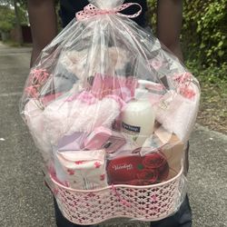 Valentine Day’s Basket 