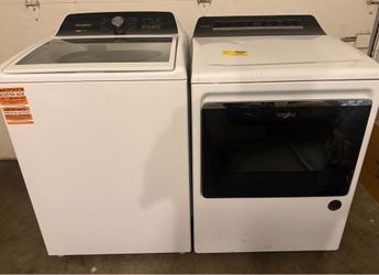 Whirlpool washer and electric dryer