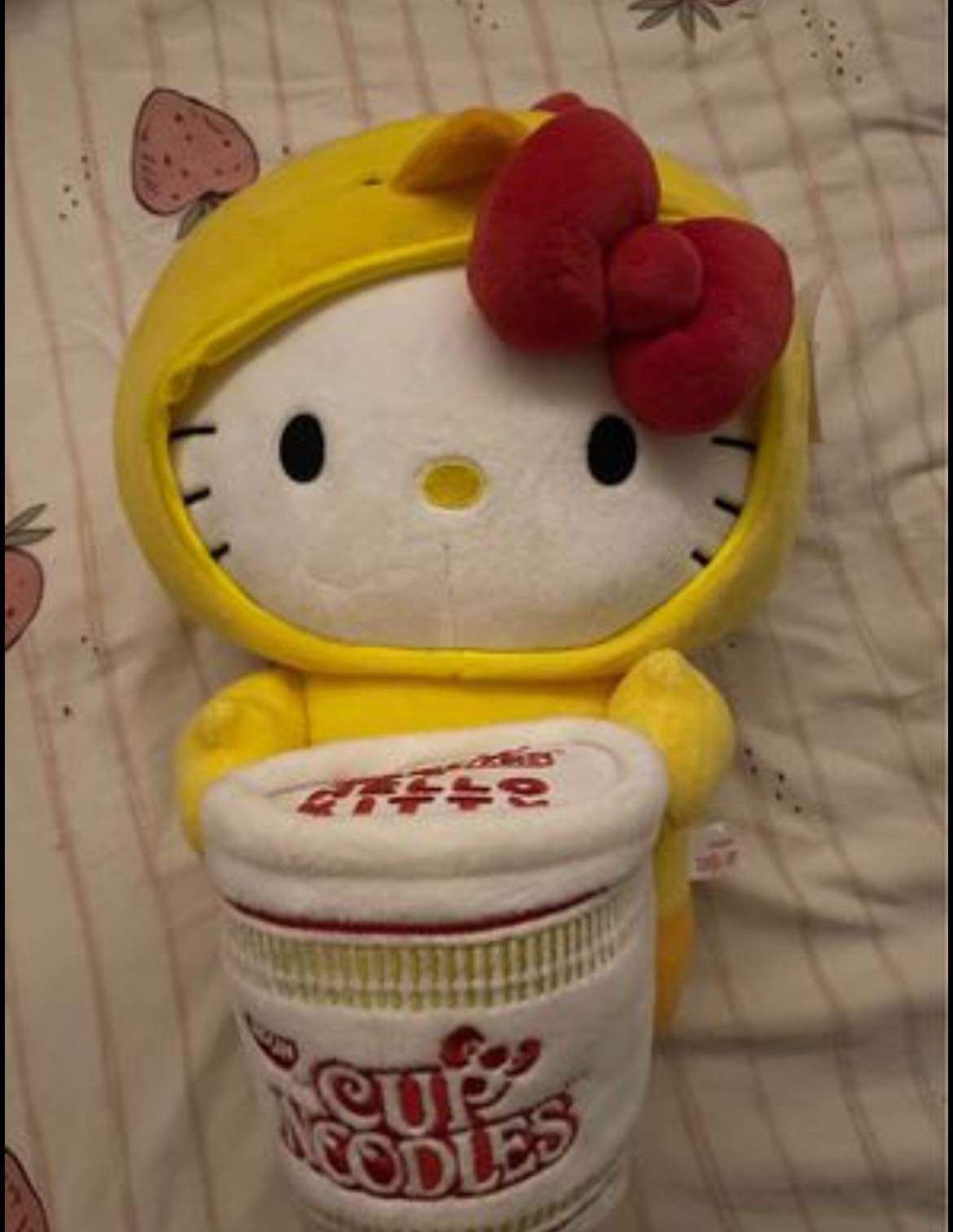 Hello Kitty Chicken Cup Noodles || DESCRIPTION