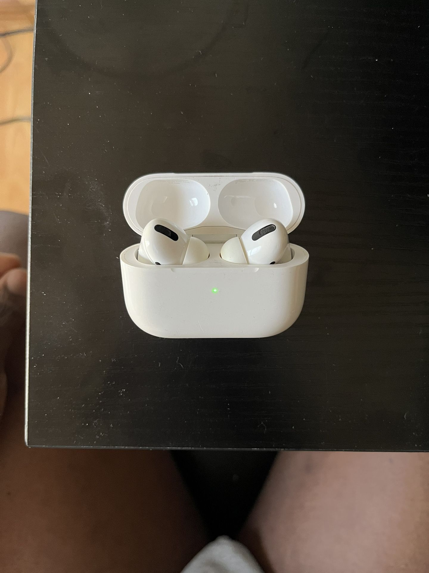 Wireless Charging Case Airpods Pro A2190 Charging Case Authentic