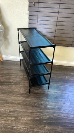 Shoe rack new $10