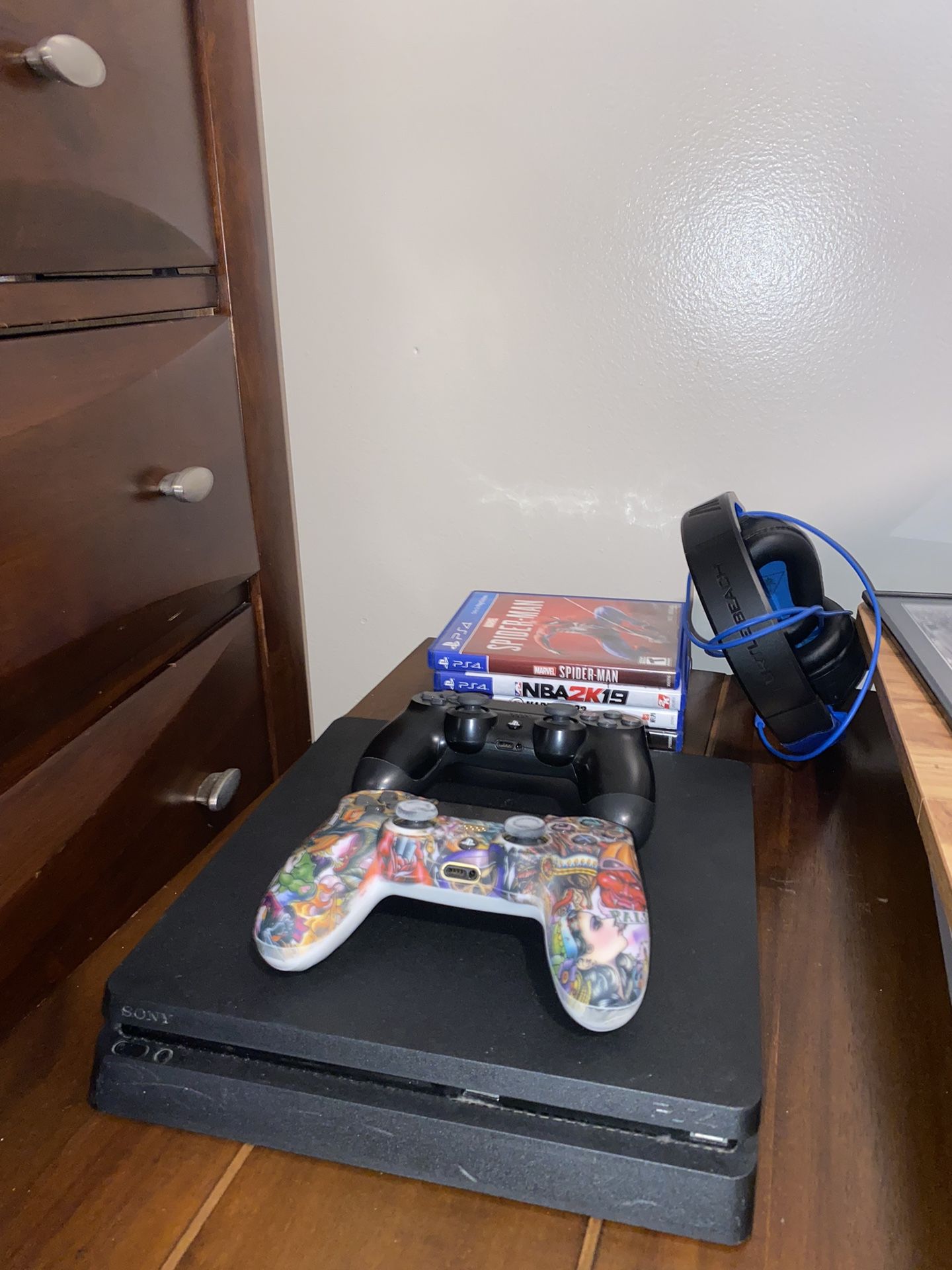 Ps4 With Games And Headset