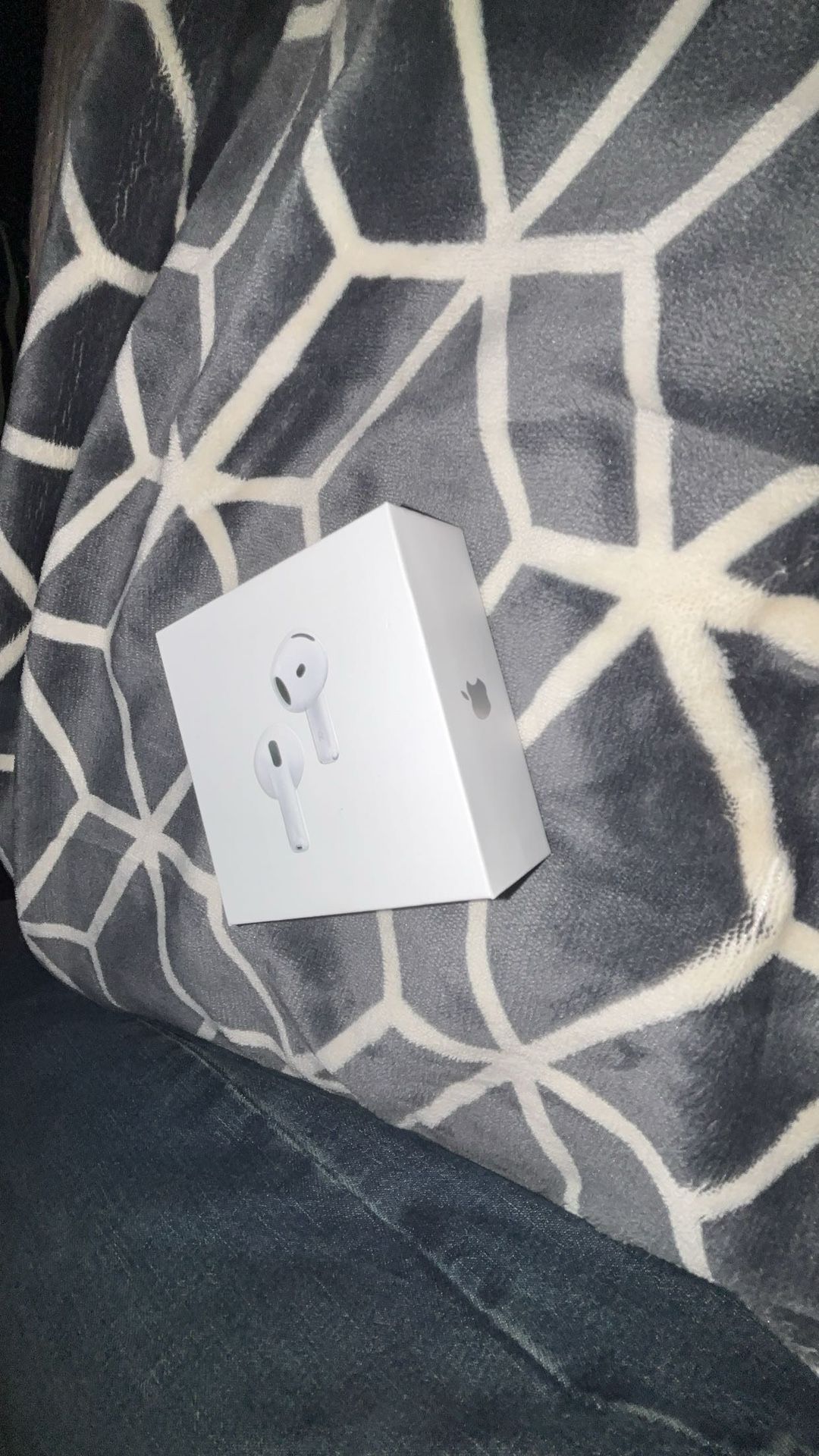 AirPod Gen 4
