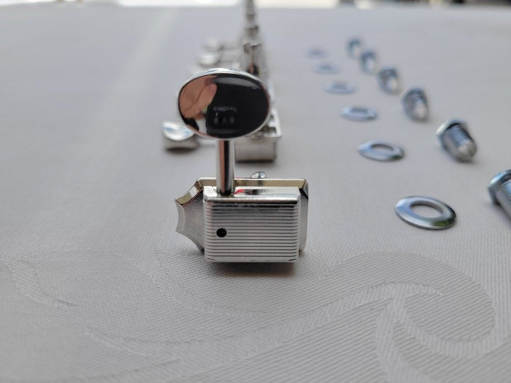 Fender Classic Gear Tuning Machines, Chrome. for Sale in Boynton Beach, FL OfferUp