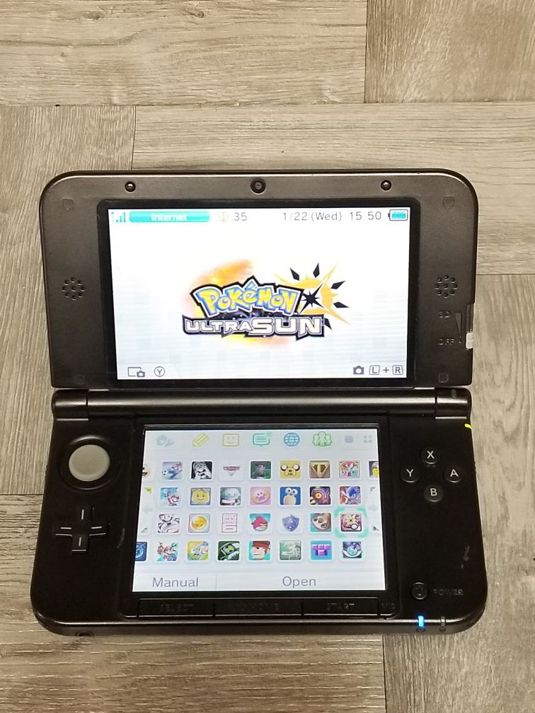 Nintendo 3DS XL Modded With Games.