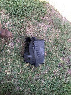 2007 camry 2.4 air box with sensor