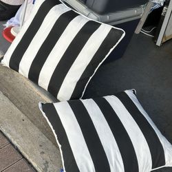 Large 23x21 Outdoor Patio Black & White Pillows