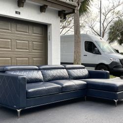 🛋️ Sofa/Couch Sectional - Faux Leather - Delivery Available 🚛