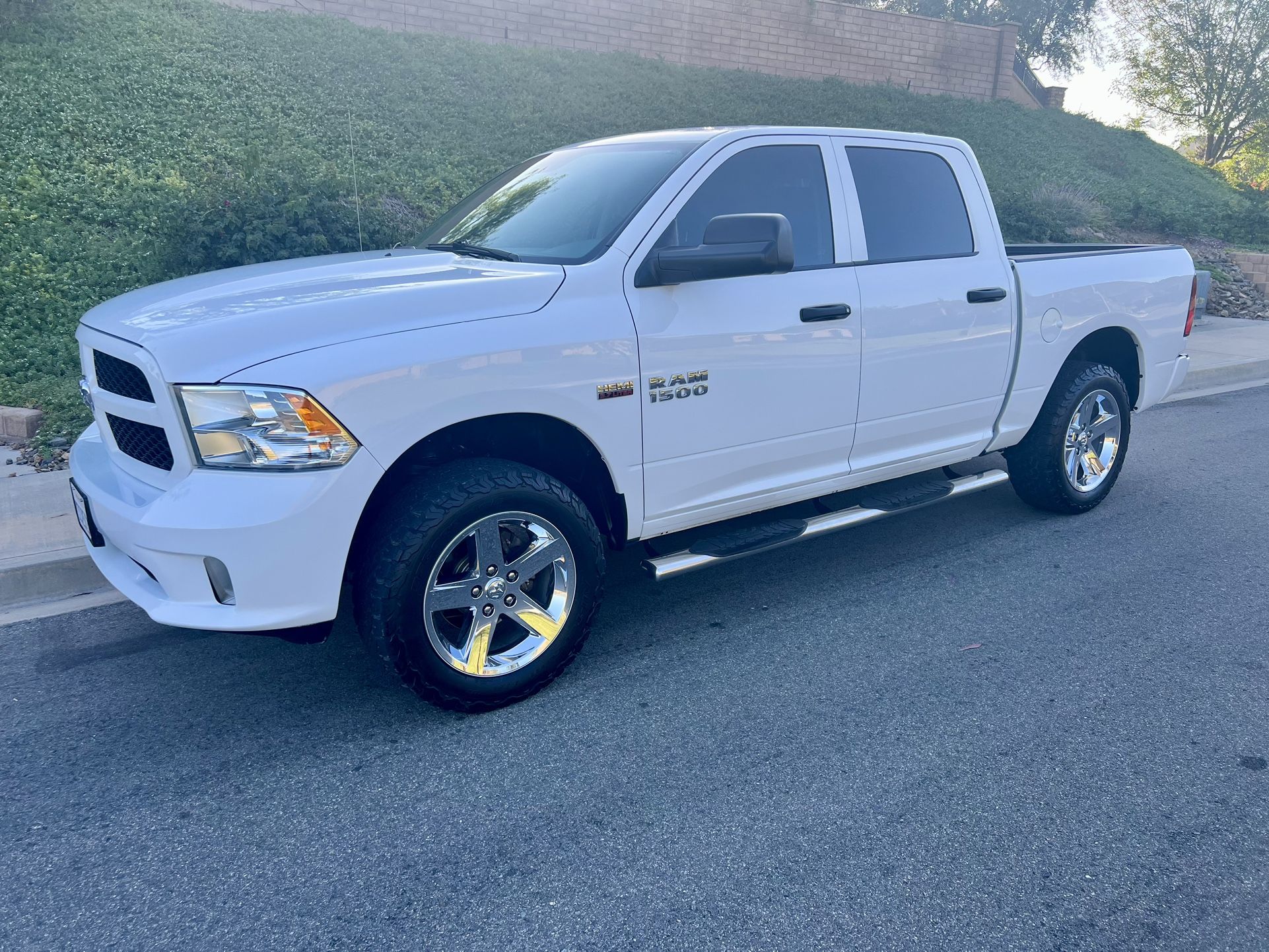 2015 Dodge Ram 1500 HEMI 4x4