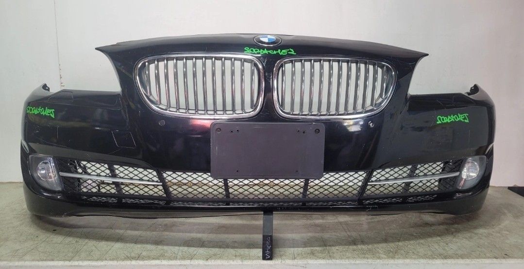 2011 2012 2013 BMW 5 SERIES 550i 535i F10 FRONT BUMPER COVER OEM