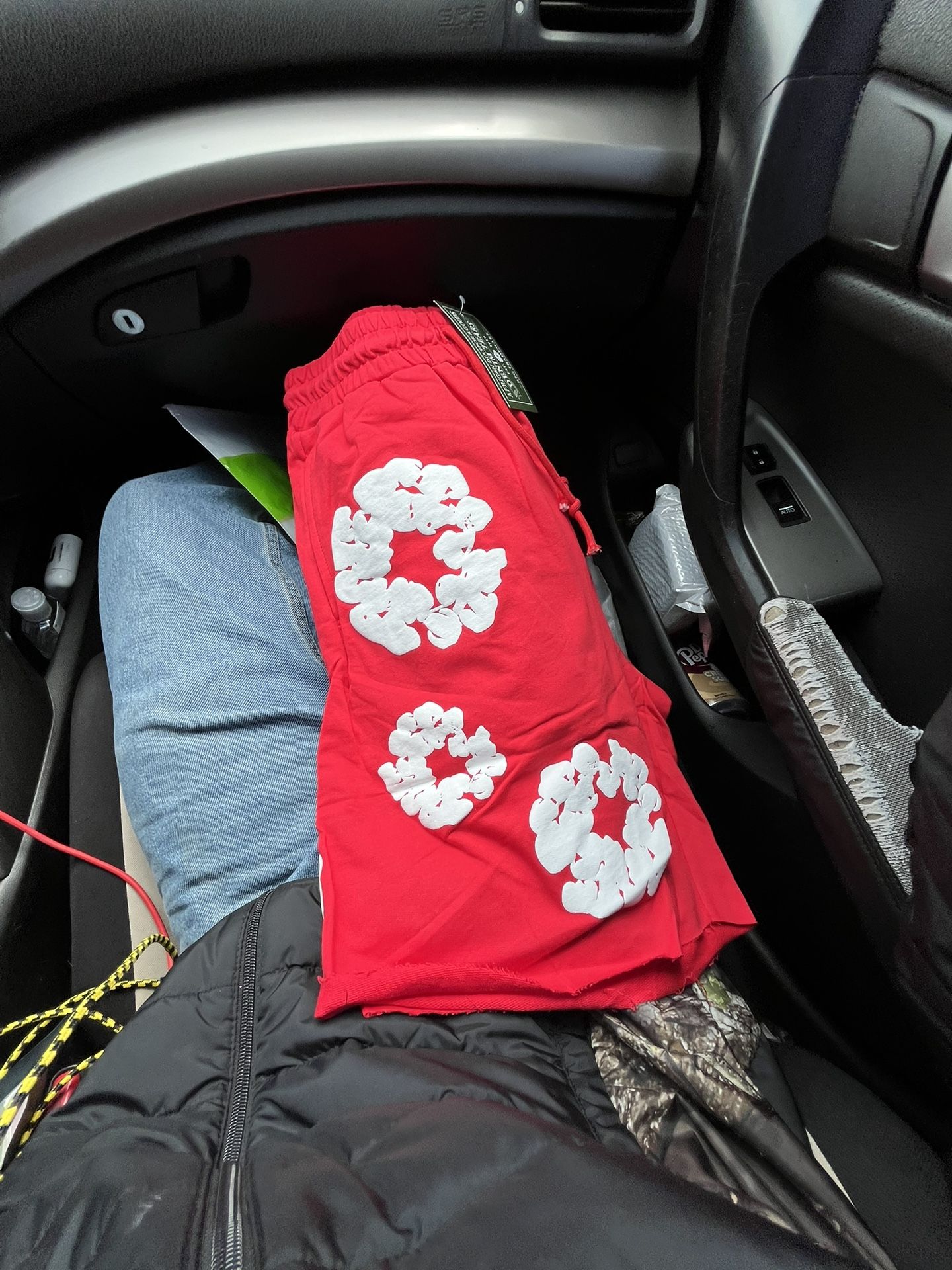 Men’s Denim Tear Shorts Size Large