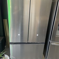 Samsung Bespoke 3 Door Refrigerator With Beverage Center
