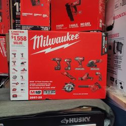 MILWAUKEE M18 9 PC TOOL SET 