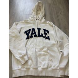 Yale University Embroidered Hoodie – Size XS 