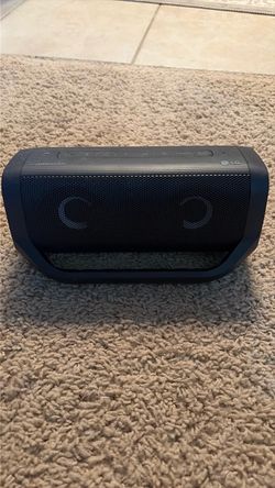 LG XBoom with MeridianGo - Portable Speaker