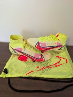 Soccer cleats