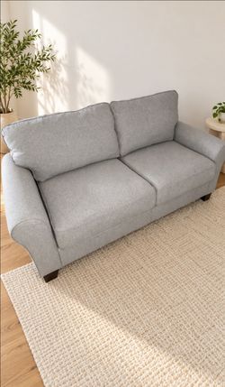 Like-New Light Gray Loveseat — Clean, Modern & Cozy