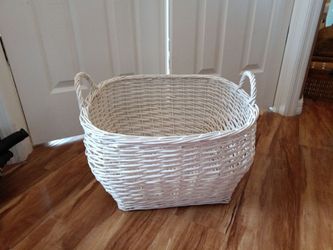 Pottery barn basket