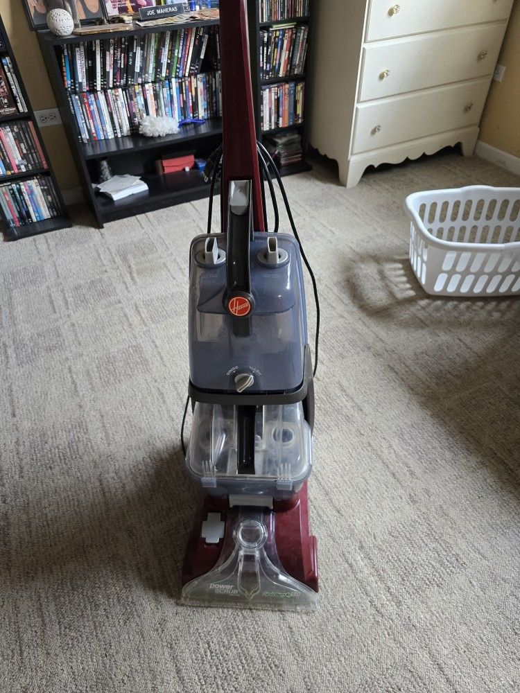HOOVER CARPET CLEANER 