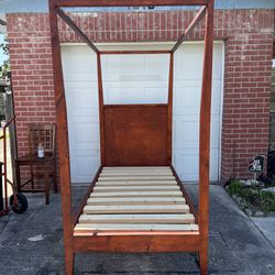  Twin Size Redwood Canopy Bed