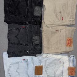 Men Levi Jeans Size 33-34