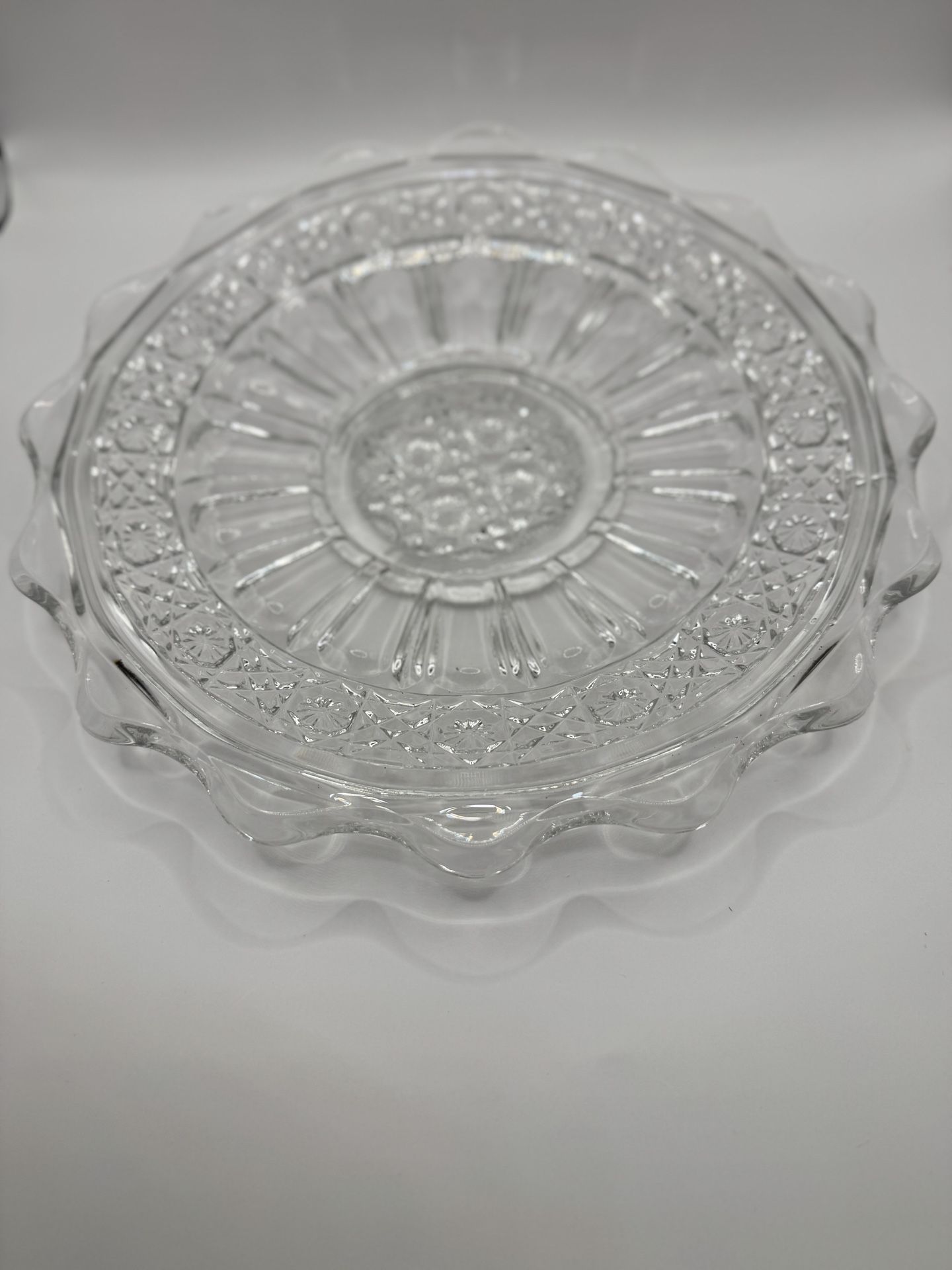 EAPG John B. Higbee Glass GALA Hawaiian Lei Plate - 10 5/8” (Bee Marked, c. 1913)