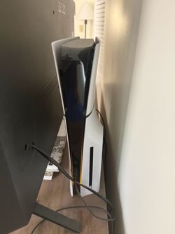 Ps5 slim with Expedition33 and Ghost of T
